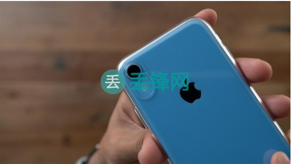iPhone XR手机防水吗？唐山苹果维修点告诉你iPhone XR手机进水能不能保修？