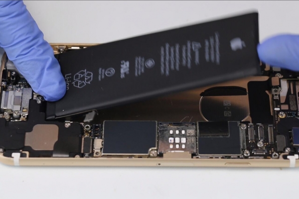 苹果维修网分享iPhone6苹果手机换电池技巧