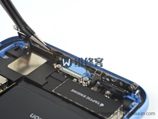 手机维修网图文详解iPhone XR电池更换步骤