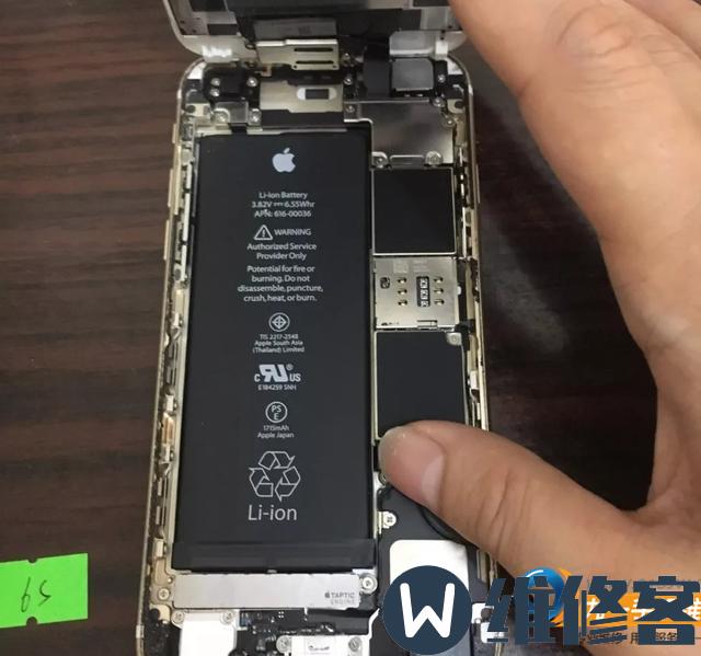iPhone7手机屏幕怎么拆?南京iPhone维修点分享苹果换屏维修教程