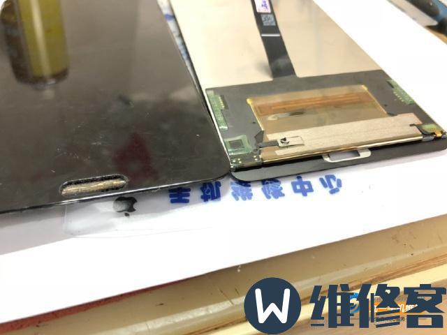华为Mate10手机碎屏怎么办？天津华为维修点分享Mate10换屏攻略