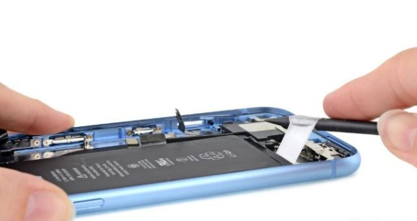 iPhone XR手机耗电太快怎么办？杭州苹果维修点教你换电池技巧