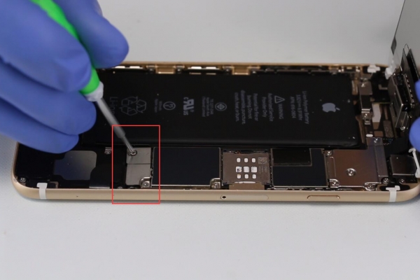 苹果维修网分享iPhone6苹果手机换电池技巧