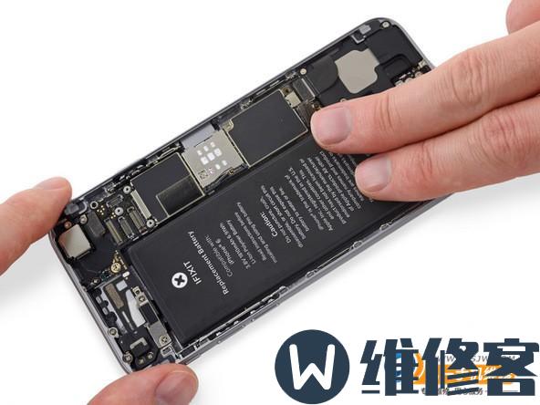 成都iPhone维修点讲解iPhone 7电池更换流程及注意事项