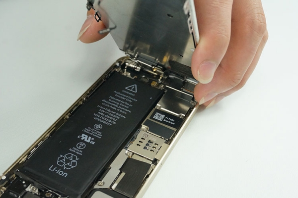 iPhone5s怎么换电池？iPhone5s更换电池技巧